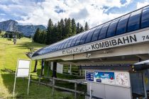 Bergbahn Abtenau - Die Kombibahn Karkogel wurde im Jahr 2005 in Abtenau errichtet. Sie ist die wichtigste Bahn im Skigebiet, der Rest sind Schlepplifte.  • © alpintreff.de - Christian Schön
