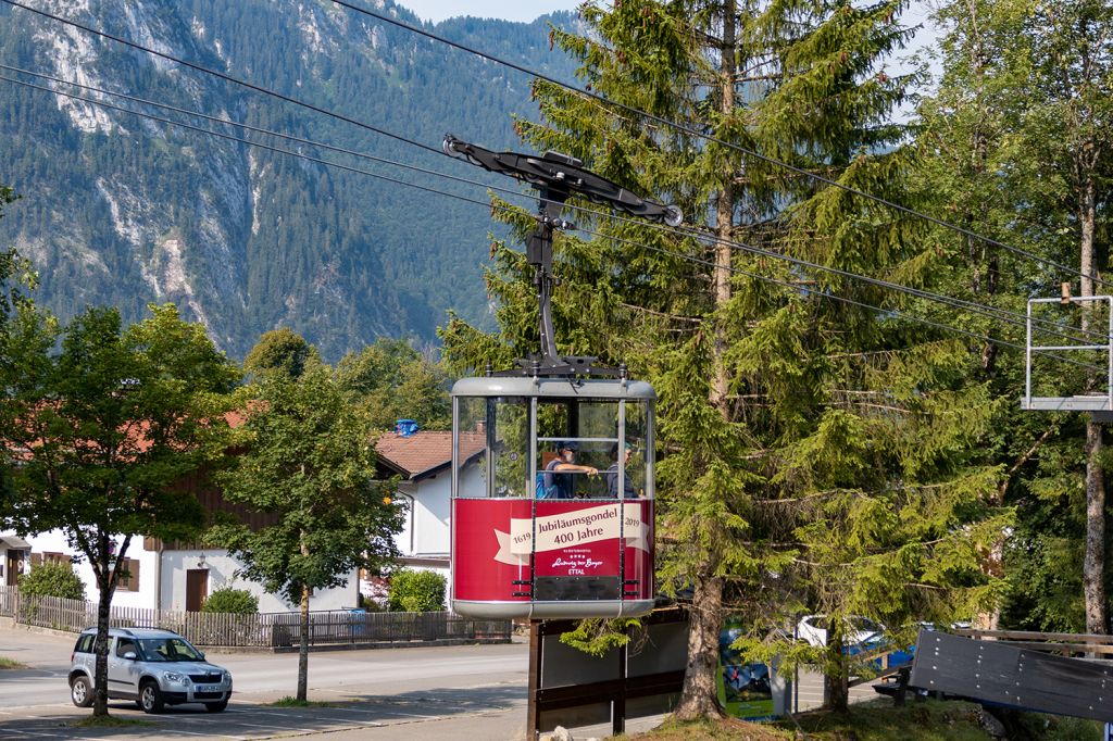 Laber Bergbahn Oberammergau - Jubiläumsgondel 400 Jahre Hotel Ludwig der Bayer in Ettal - © alpintreff.de / christian Schön