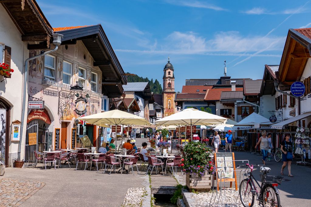 Altstadt Mittenwald - Die Innenstadt von Mittenwald ist echt malerisch. - © alpintreff.de / christian Schön