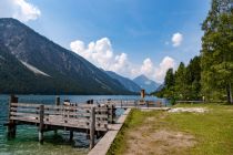 Der Schiffsanleger Forelle - Camping Sennalpe am östlichen Seeende • © skiwelt.de / christian schön